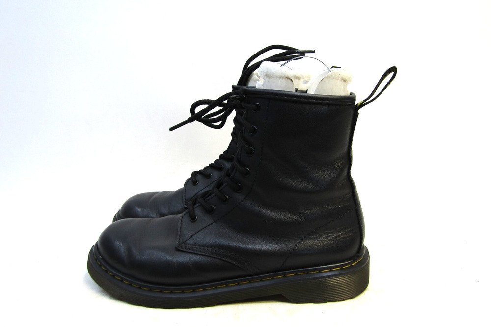 Dr. Martens Womens Size 6 Black Leather Laces 8 Eye Zip Ankle Fashion Boots